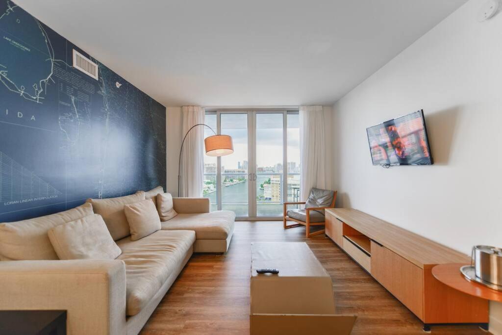 Cozy 1Br Condo Beachwalk Resort Hallandale Beach Exterior photo